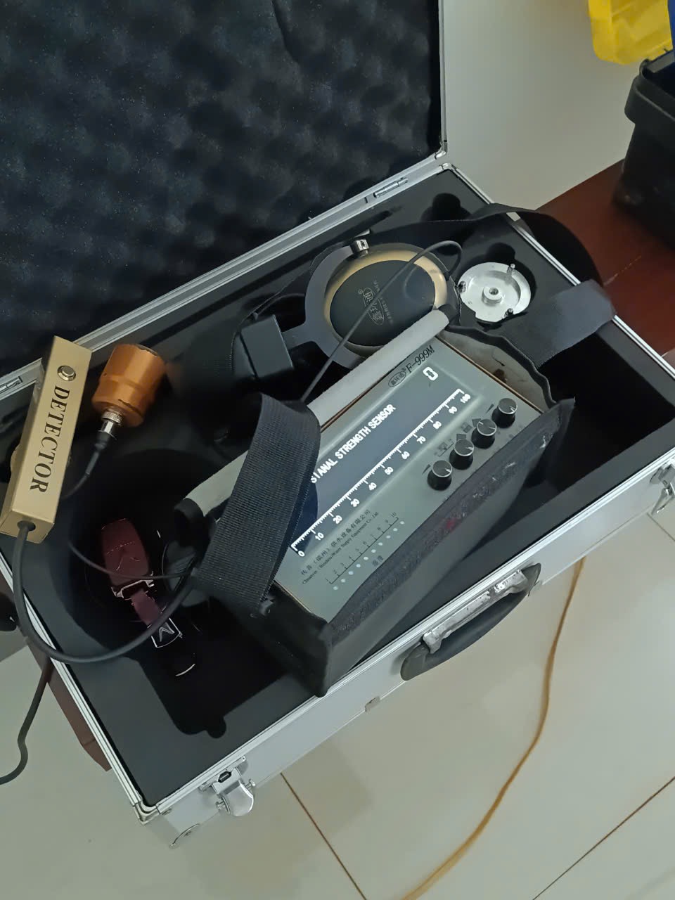 Máy dò siêu âm chuyên dụng JT-999M