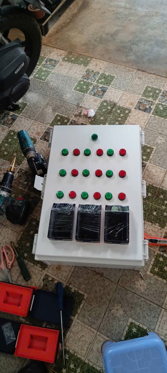 Tủ điều khiển điện đa kênh